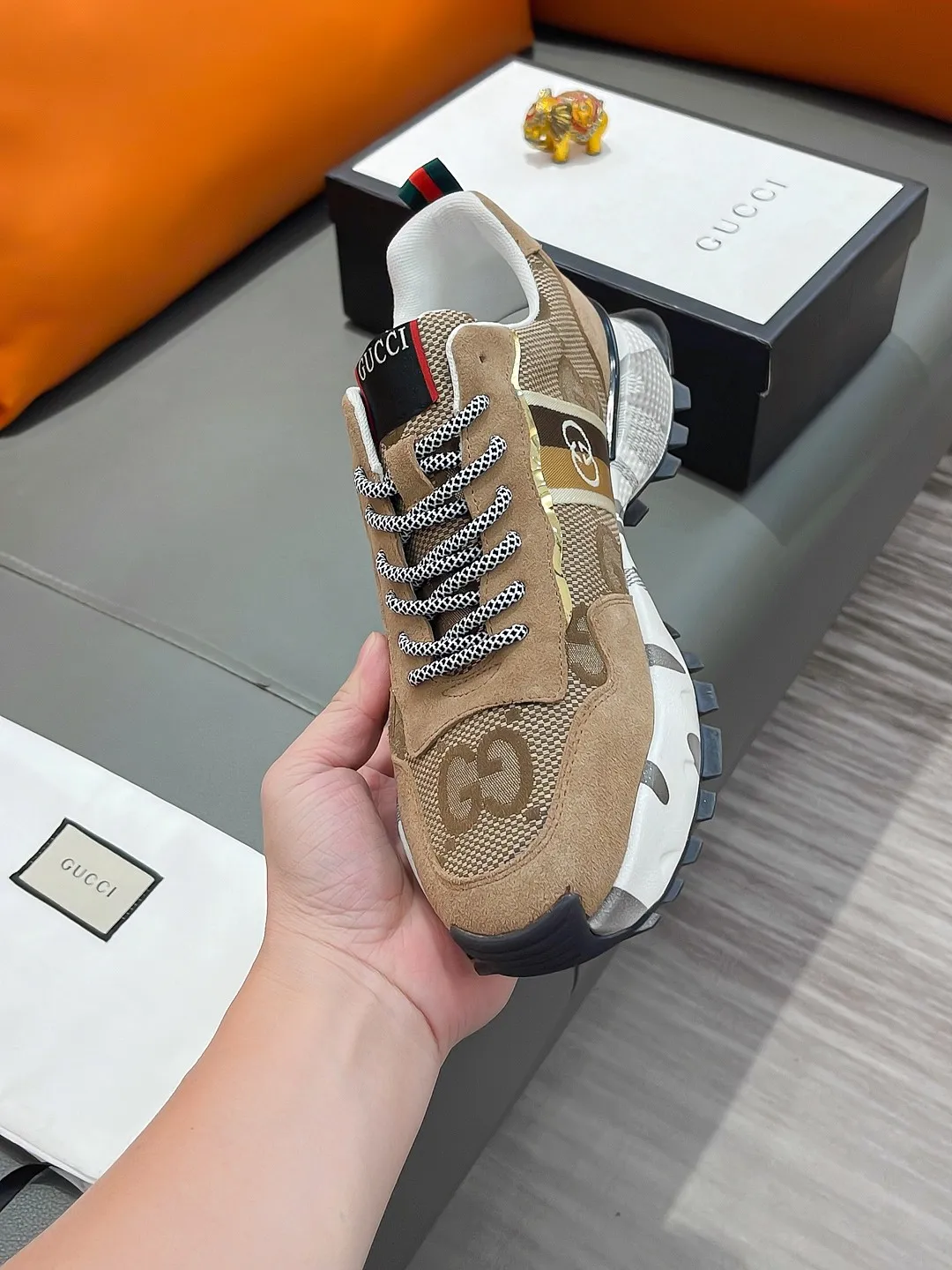 Men's shoes GUCCI "Gucci" P440 Regular size: 38-44 (casual shoes) Product materials: Selected cowhide upper, soft sheepskin lining; original outsole.